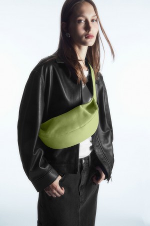 COS Swing Crossbody Kozene Crossbody Kabelka Damske Svetlo Zelene | COS Eshop SK-JMUX01824